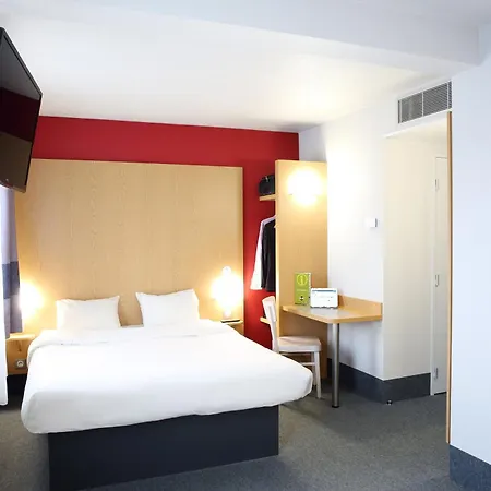 Sud Marché International Hotel 2*