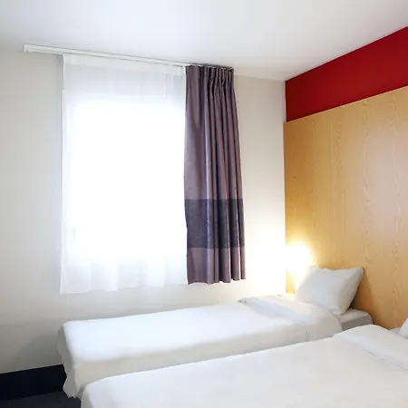 Sud Marche International 2*