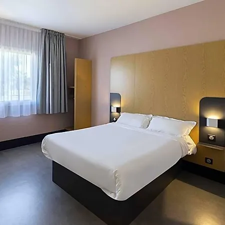 Hotel Sud Marche International