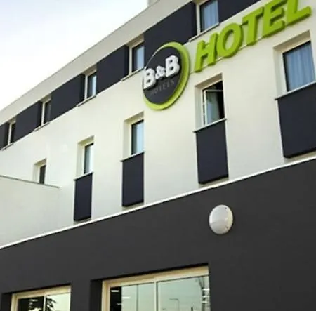 Sud Marché International Hotel 2*