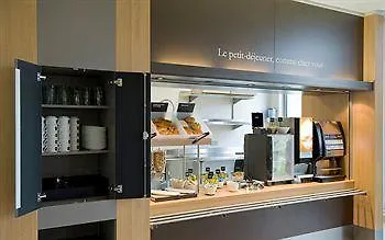 Sud Marche International Otel 2*