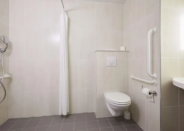 Sud Marche International Hotel 2*