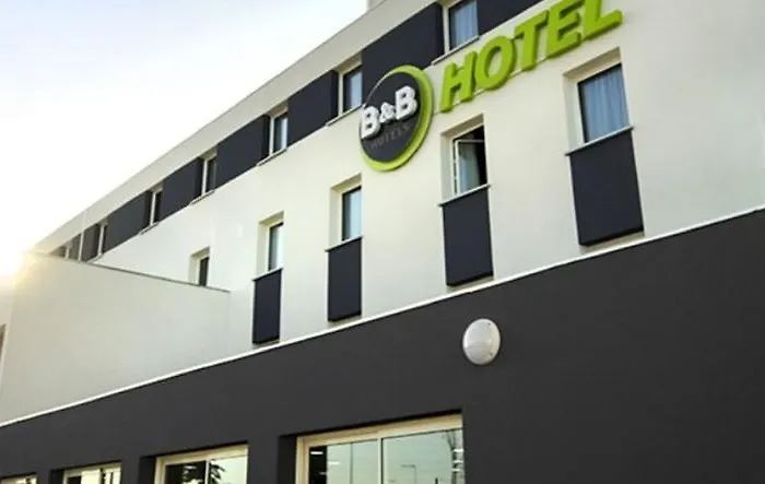 Sud Marche International Hotel 2*