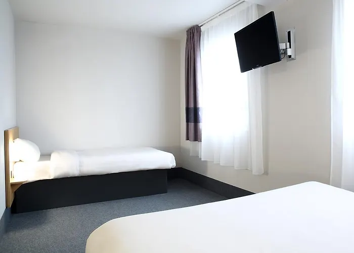 Szálloda Sud Marche International 2*